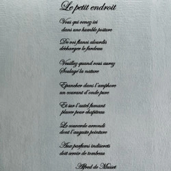 Sticker texte Lettrage " Le petit endroit " Alfred de Musset